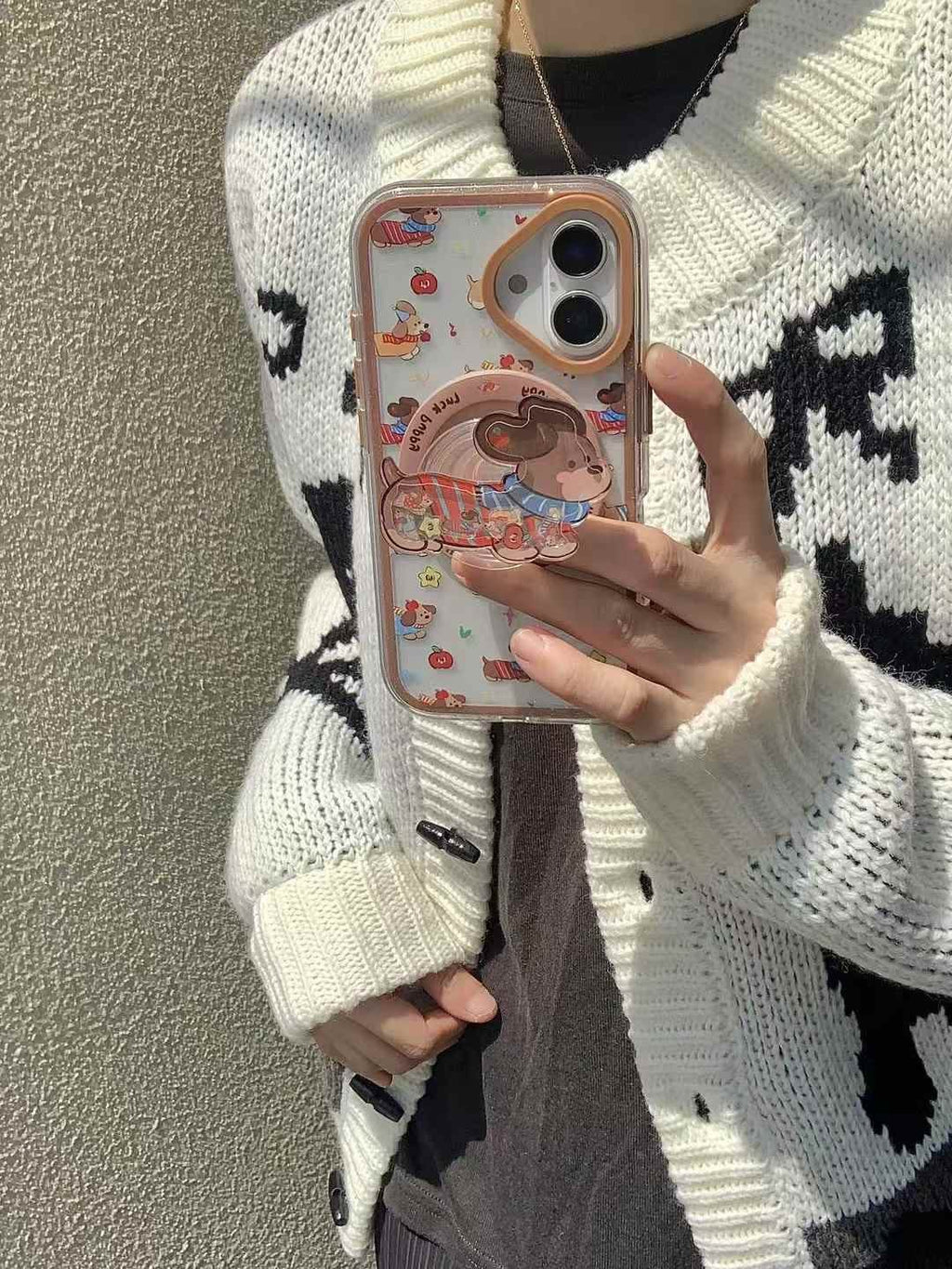 Luck Puppies Silicon iPhone Case With Magsafe Holder